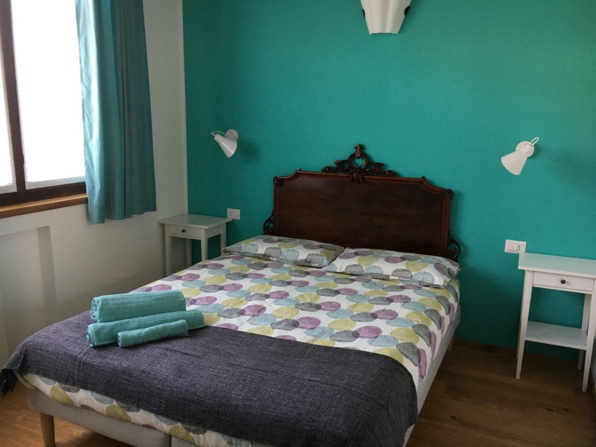 Carugo Elleboro Bed & Breakfast エクステリア 写真