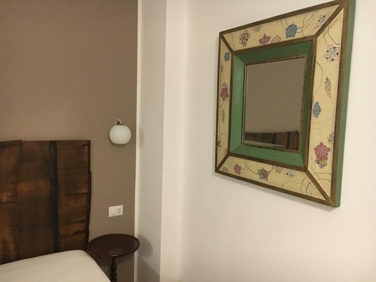 Carugo Elleboro Bed & Breakfast エクステリア 写真