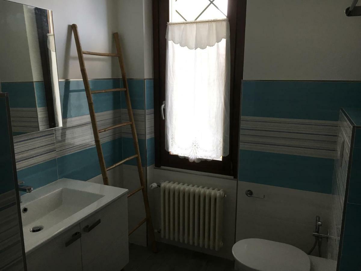 Carugo Elleboro Bed & Breakfast エクステリア 写真